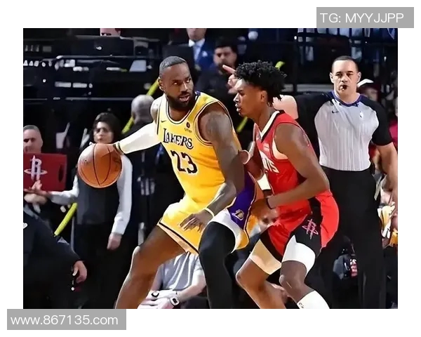 2013年热火与湖人巅峰对决回顾：传奇球队的荣耀与挑战